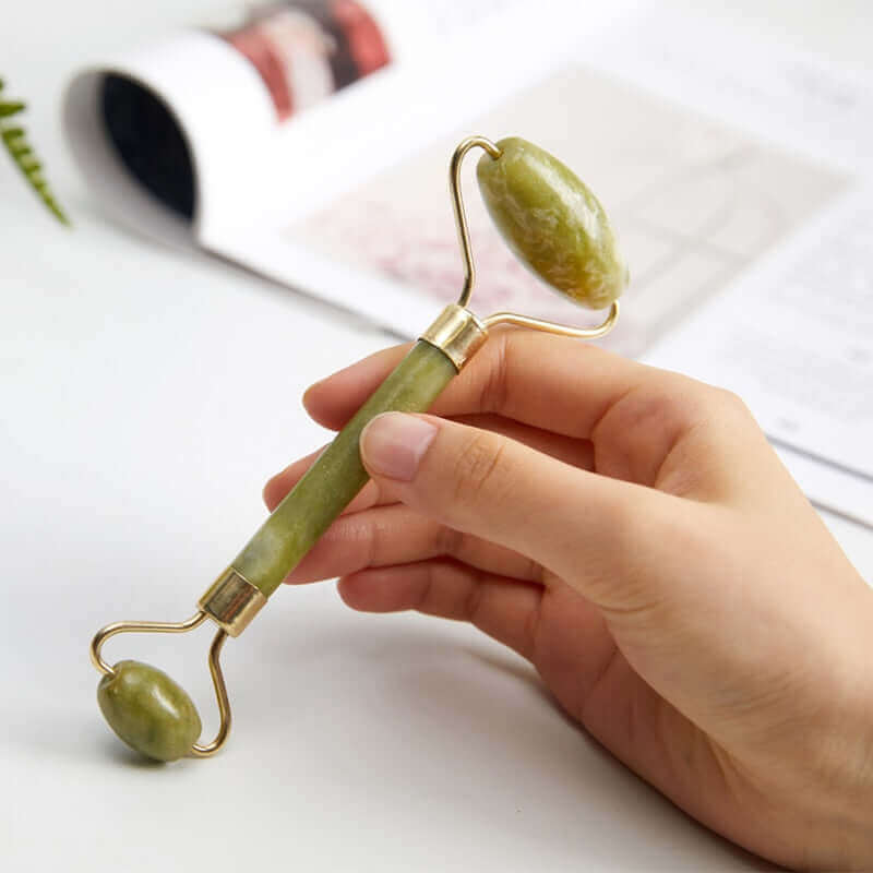 Facial Massage Roller. Natural Jade.